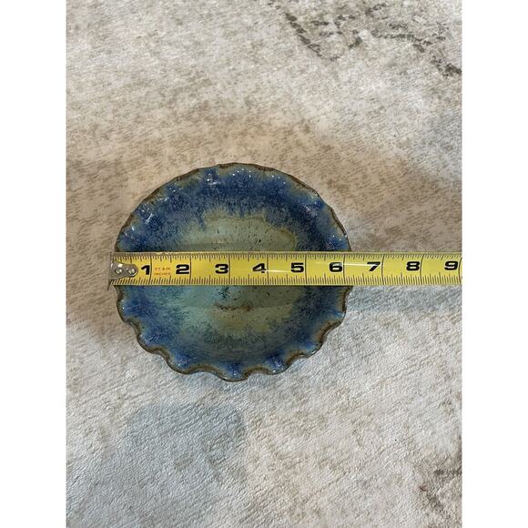 Beautiful Handmade Amber Blue Pottery Bowl Scalloped Edge - Picture 5 of 6